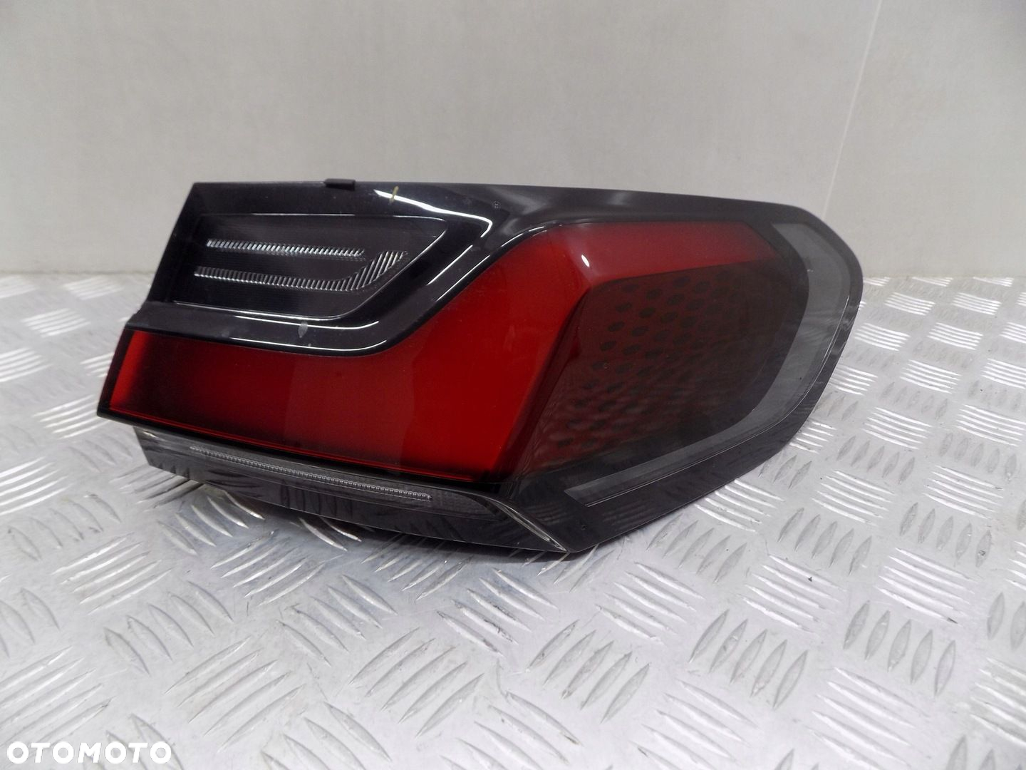 BMW 2 U06 ACTIVE TOURER LAMPA TYLNA PRAWA LEWA 8494359 8494360 EU - 6