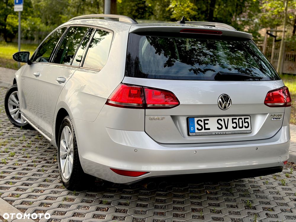 Volkswagen Golf 2.0 BlueTDI Comfortline - 12