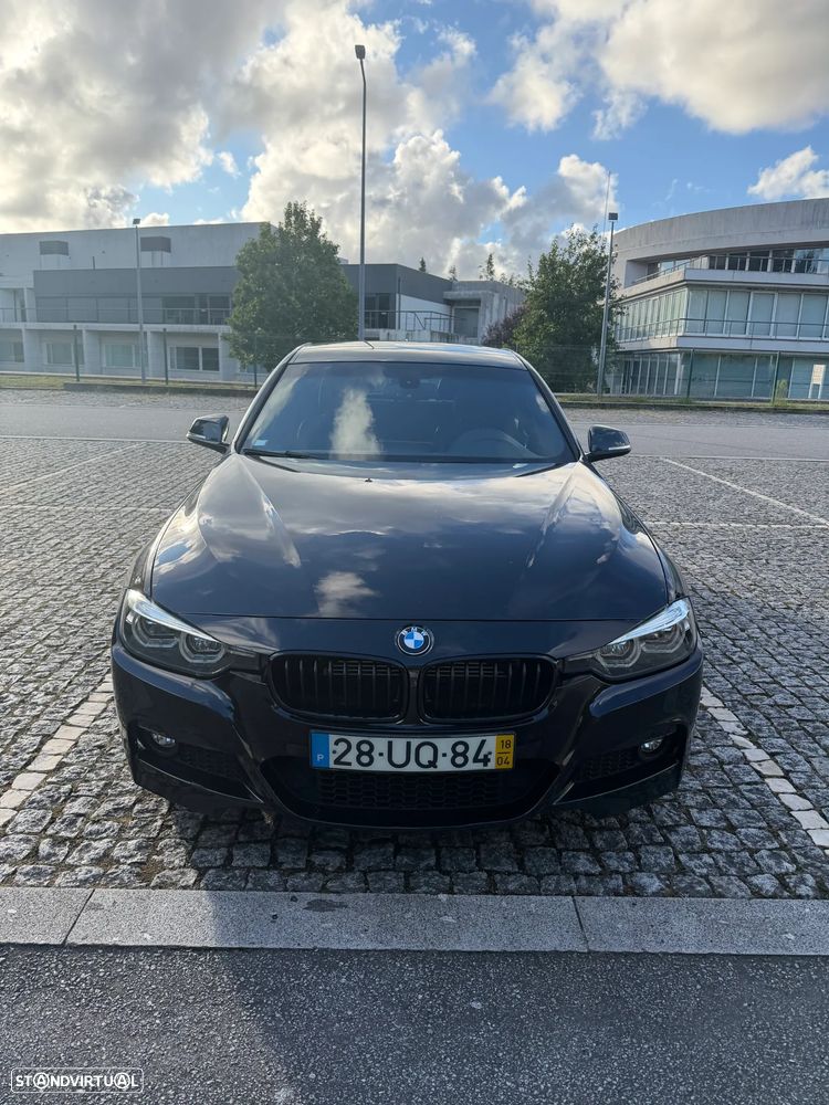 BMW 330 e iPerformance Pack M Shadow - 2