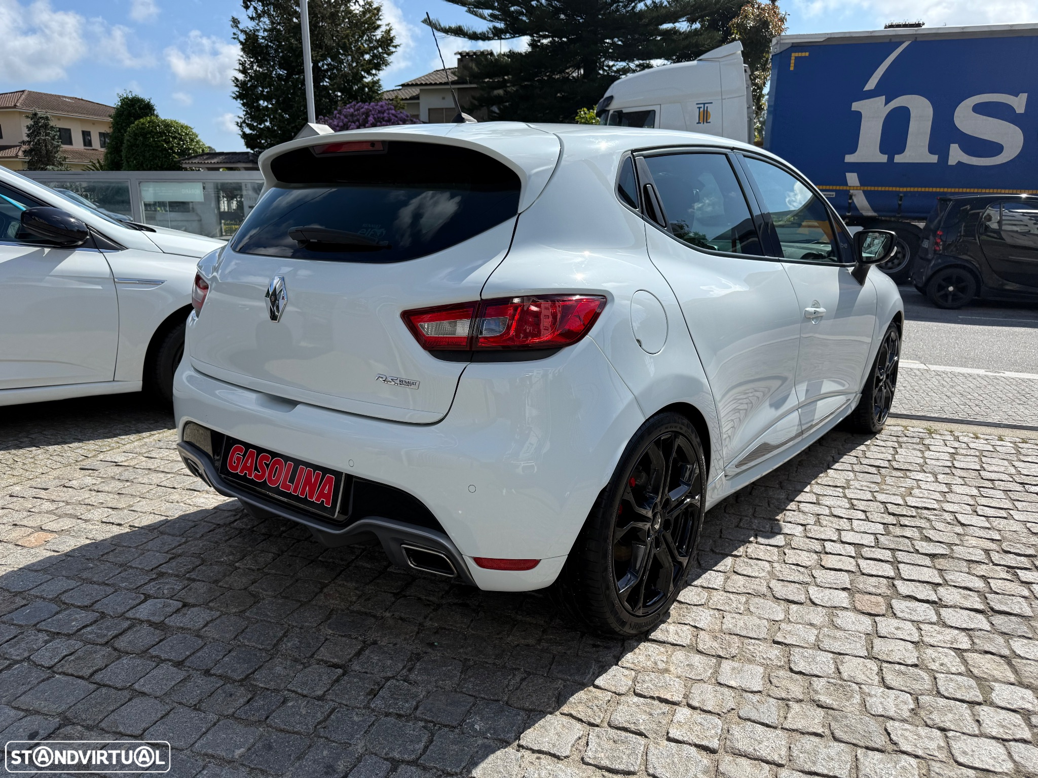 Renault Clio TCe 200 EDC Sport R.S. - 11