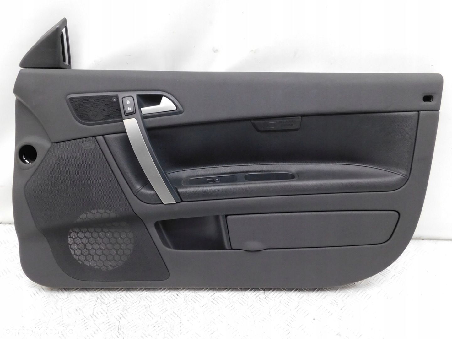 BOCZEK PRAWY 30633348 - VOLVO C70 II EU - 1
