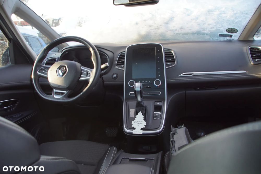 Auto na części - Renault Grand Scenic IV 1.3 TCE 159 KM H5H 450 BIXUF 2019R Silnik Skrzynia Drzwi Klapa Zderzak Lampa Szyba Klamka Lusterko Panorama Deska Kokpit Sterownik Moduł Czujnik Licznik Wyświetlacz Panel Kierownica - 17