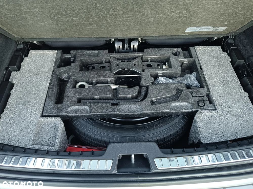 Volvo XC 90 T5 AWD Momentum 7os - 37