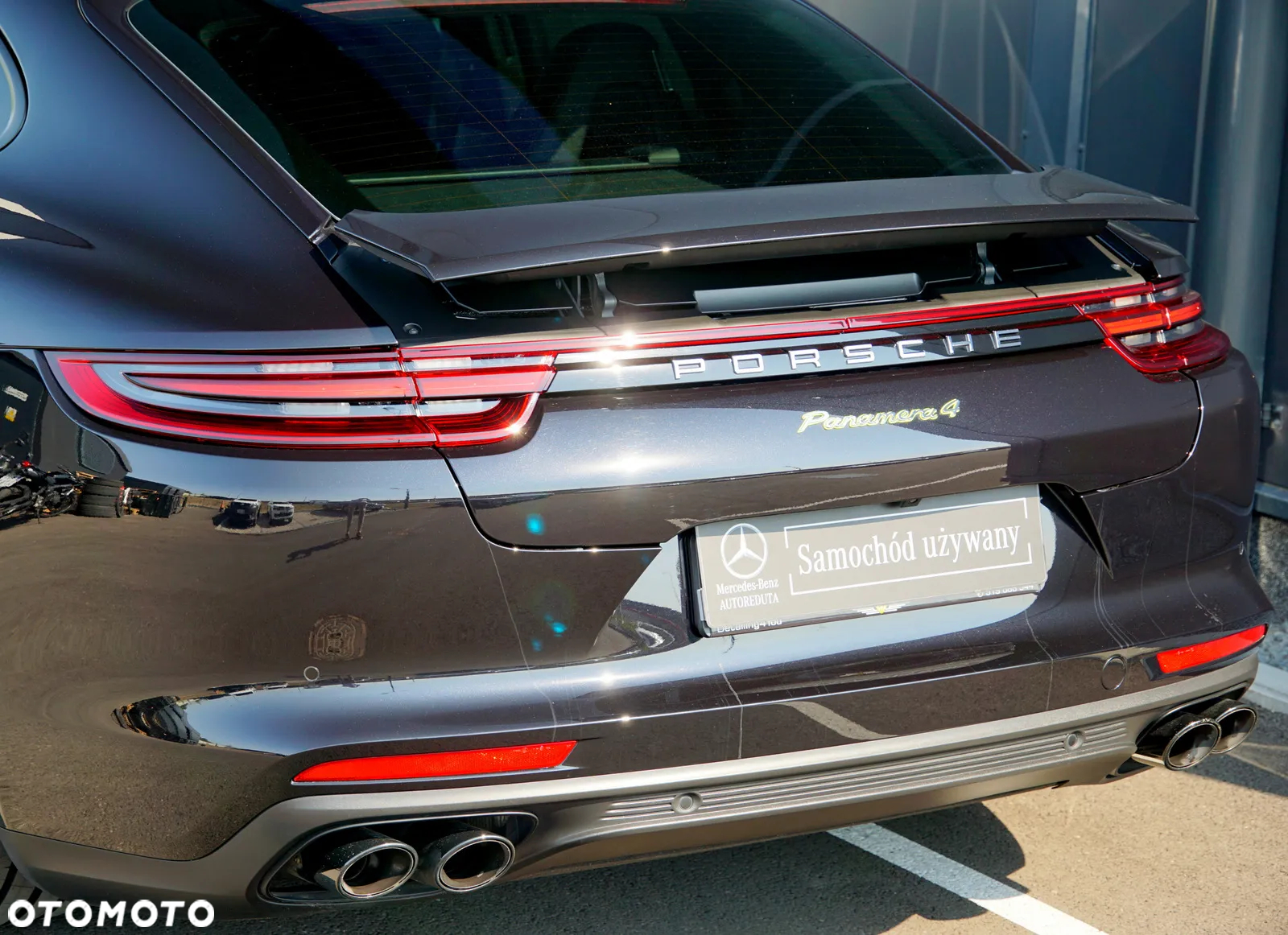 Porsche Panamera 4 E-Hybrid 10 Years Edition - 11