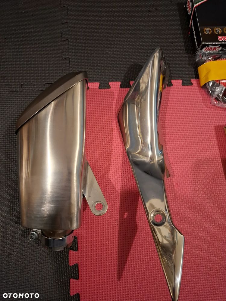 Suzuki GSX 1000 - 26