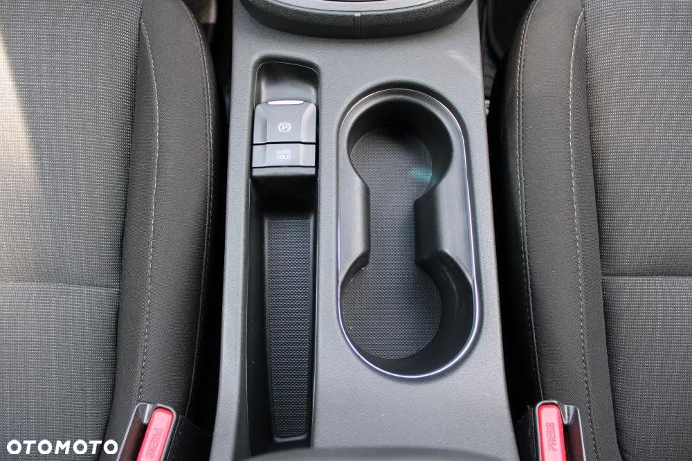 Hyundai Kona - 32