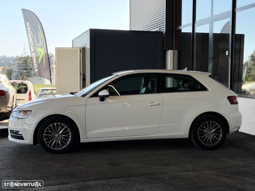 Audi A3 1.6 TDI S line Sport Pack - 3