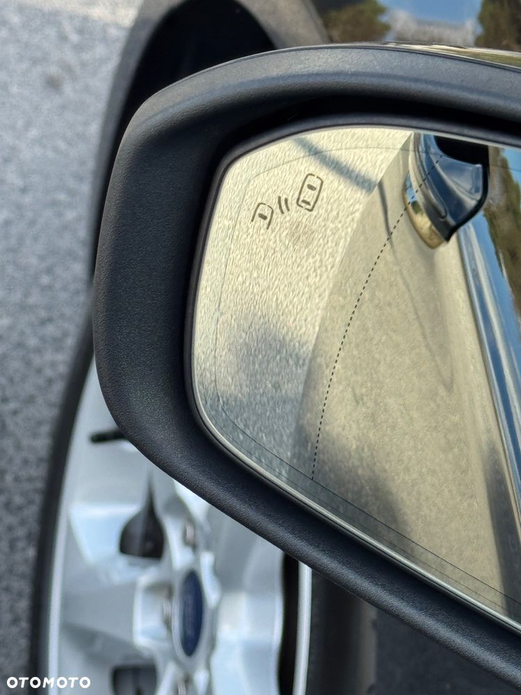 Ford Mondeo 2.0 TDCi Titanium PowerShift - 25