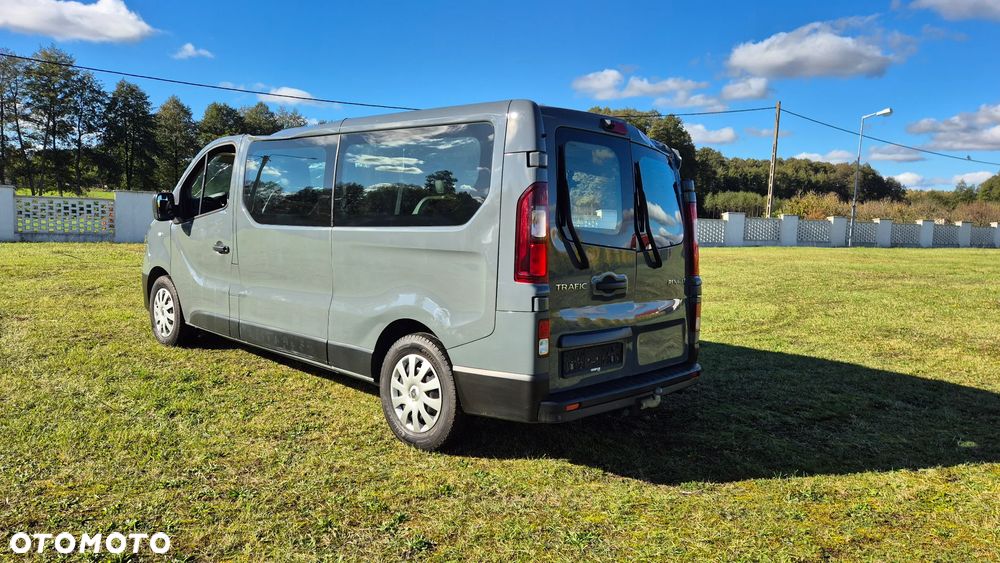 Renault Trafic Grand 2.0 dCi EDC - 4