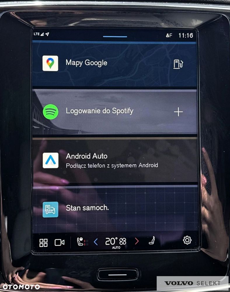 Volvo XC 40 B3 Plus Dark - 17