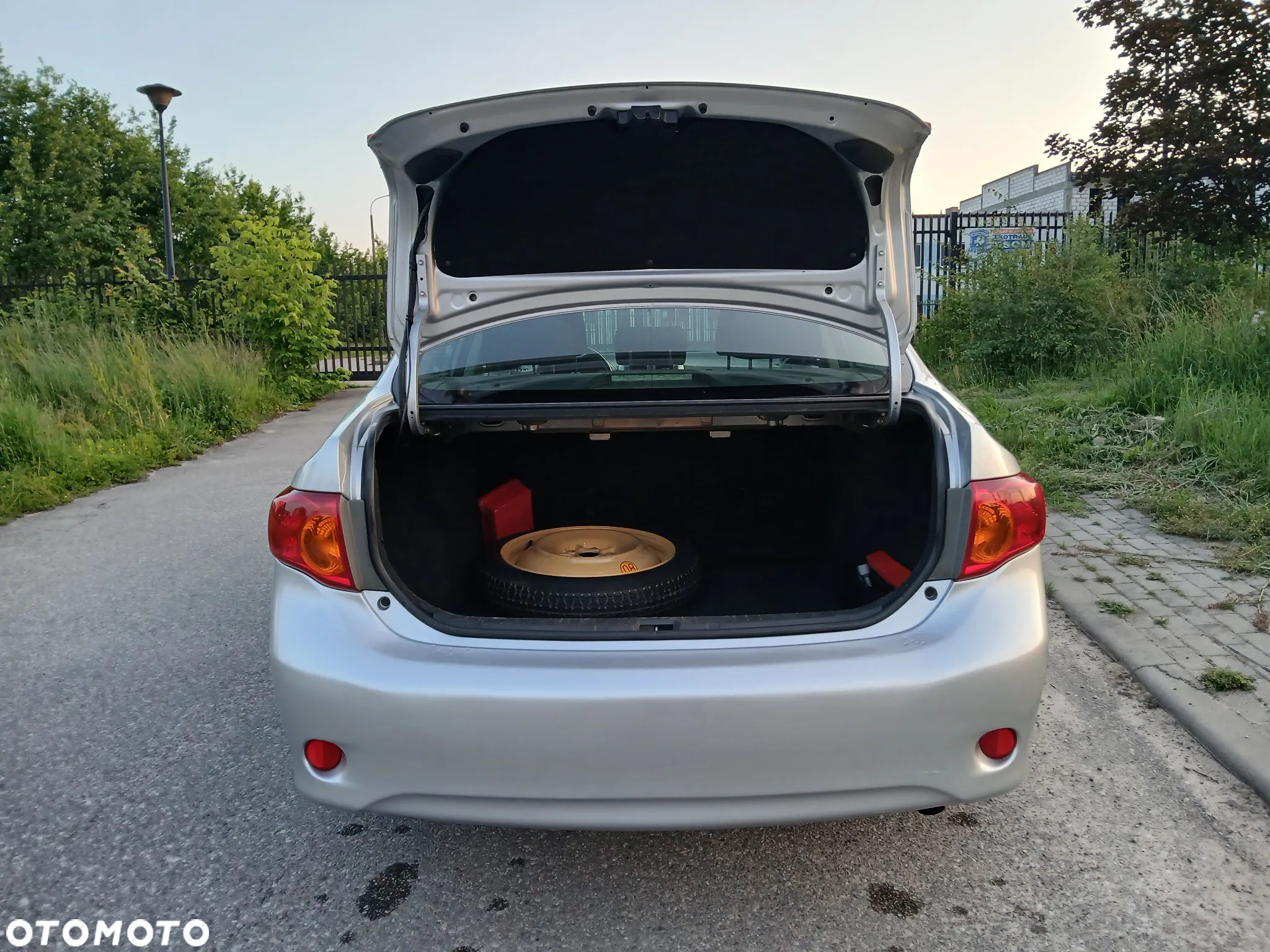 Toyota Corolla - 5