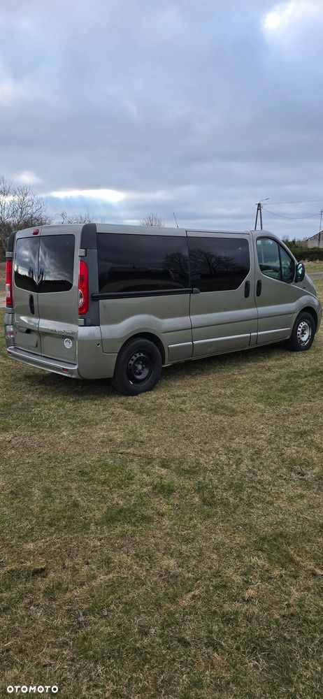 Opel Vivaro L2H1 2.9t - 4