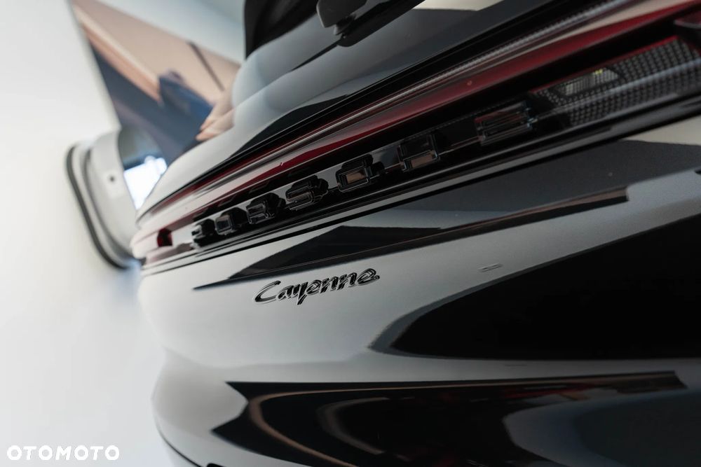 Porsche Cayenne E-Hybrid PHEV Black Edition - 41