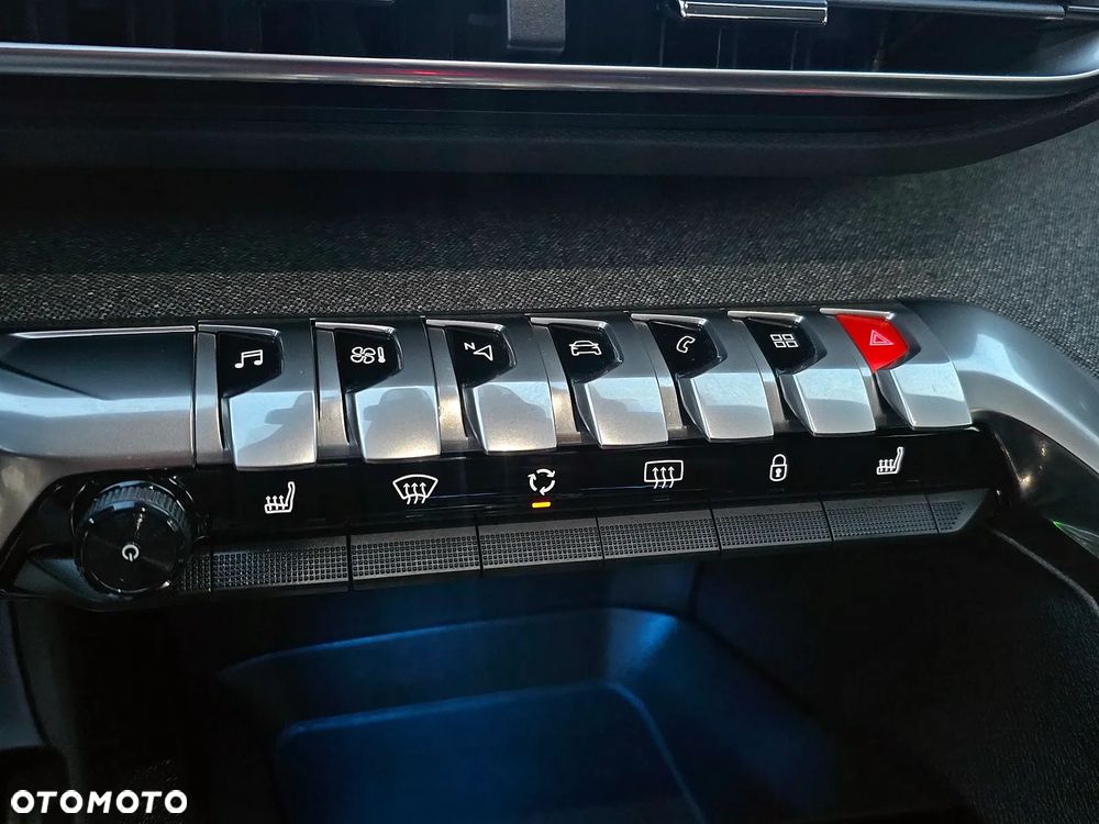 Peugeot 3008 PureTech 180 Stop & Start GPF EAT8 Crossway - 29