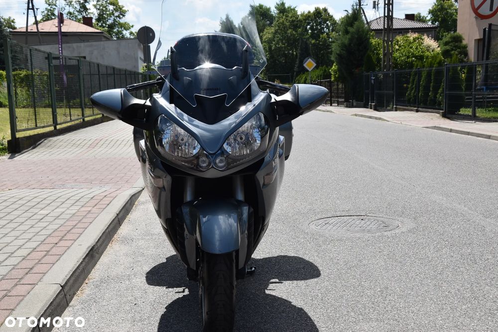 Kawasaki GTR - 11