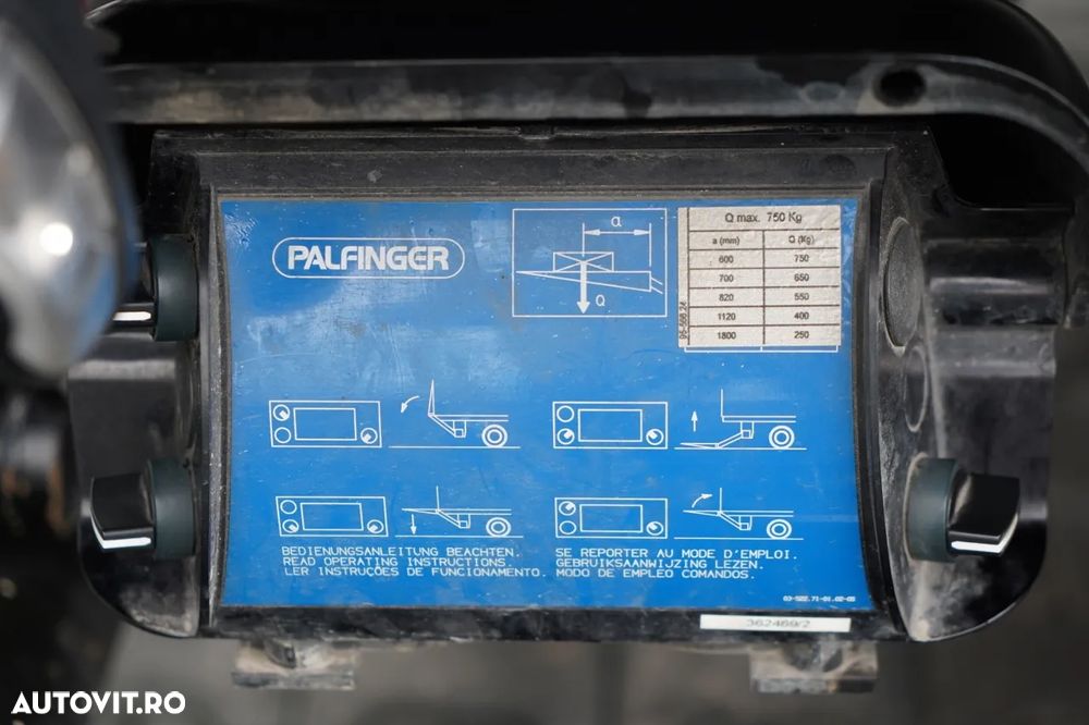 Iveco DAILY 35-NP / GNC / CONTAINER / MANUAL / PALFINGER LIFT - 750 KG / 2020 - 21
