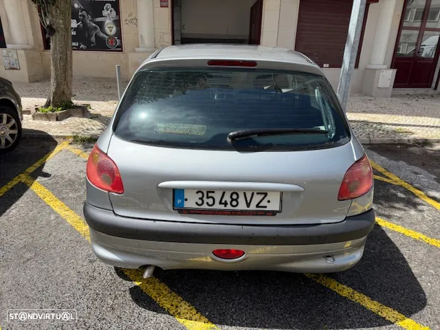 Peugeot 206 1.1 Color Line - 10
