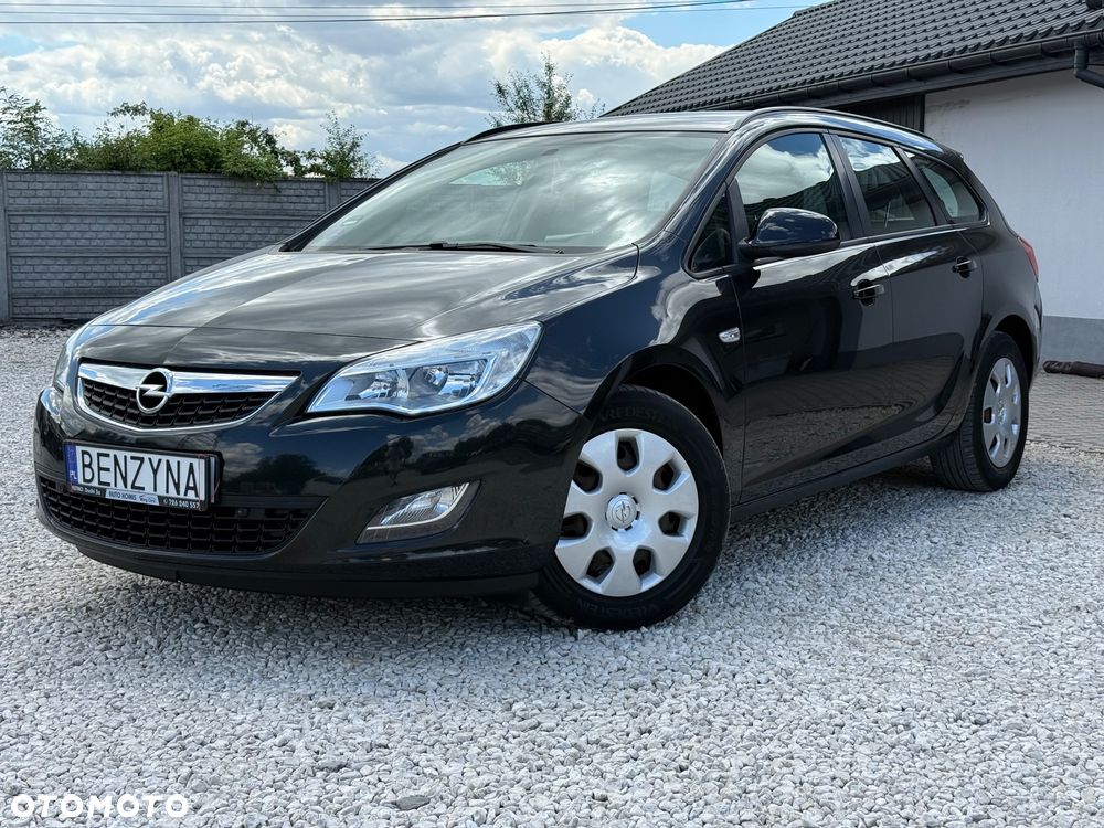Opel Astra 1.4 T Cosmo - 4