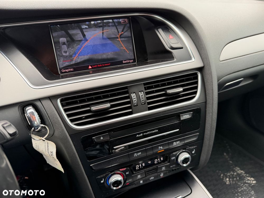 Audi A4 Limousine - 28