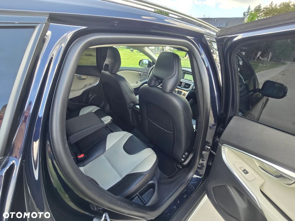 Volvo V40 D4 Geartronic Summum - 20
