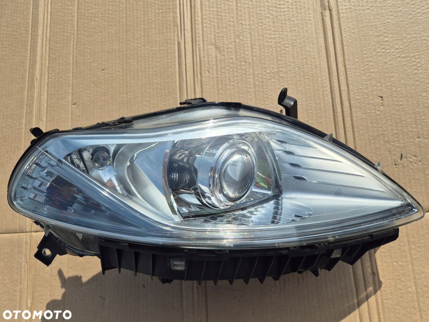 Lancia Ypsilon lampa prawa.Ksenon.2011-21.Oryginał - 1
