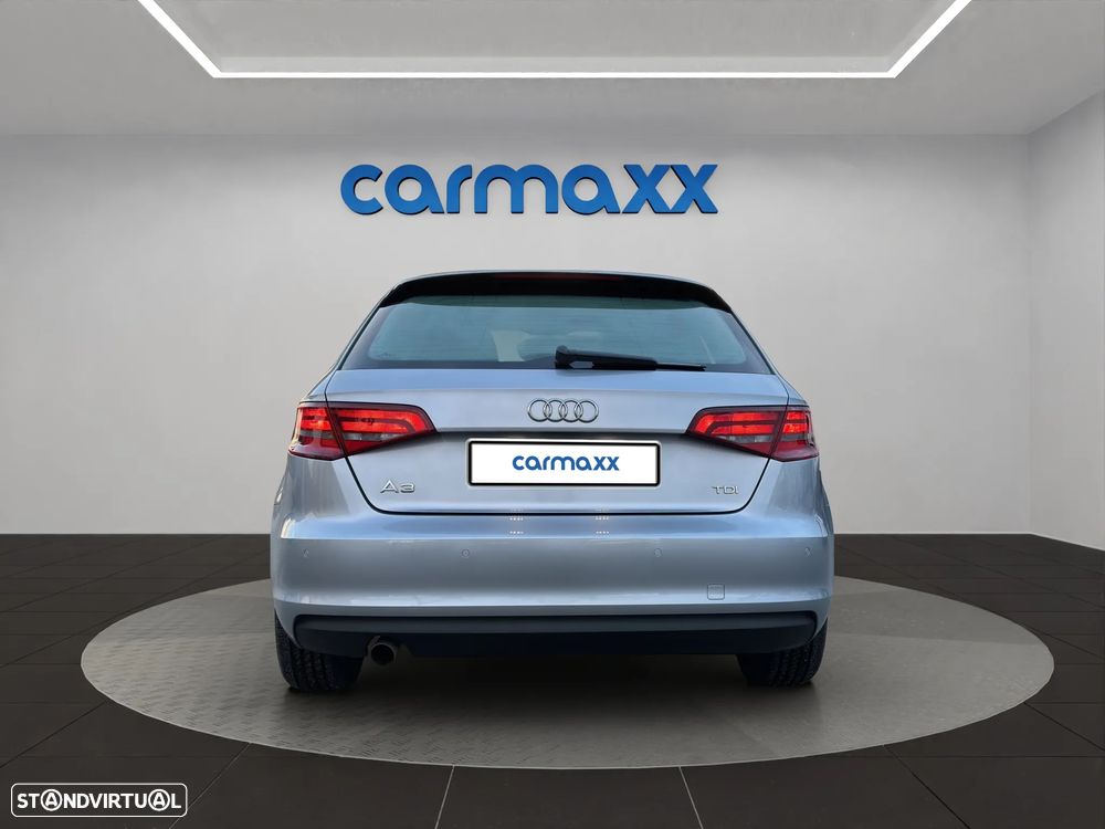 Audi A3 Sportback 1.6 TDI Attraction Ultra - 5