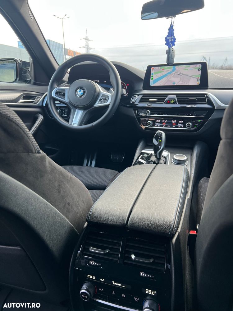 BMW Seria 5 520d Aut. M Sport Edition - 11