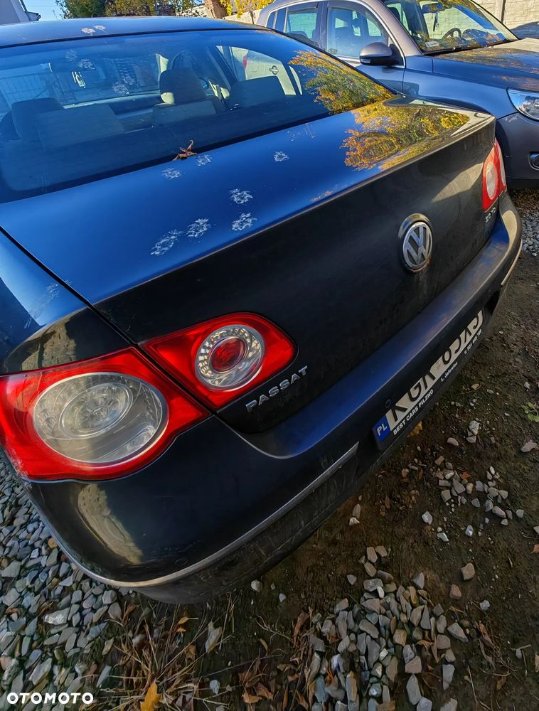 Volkswagen Passat - 16