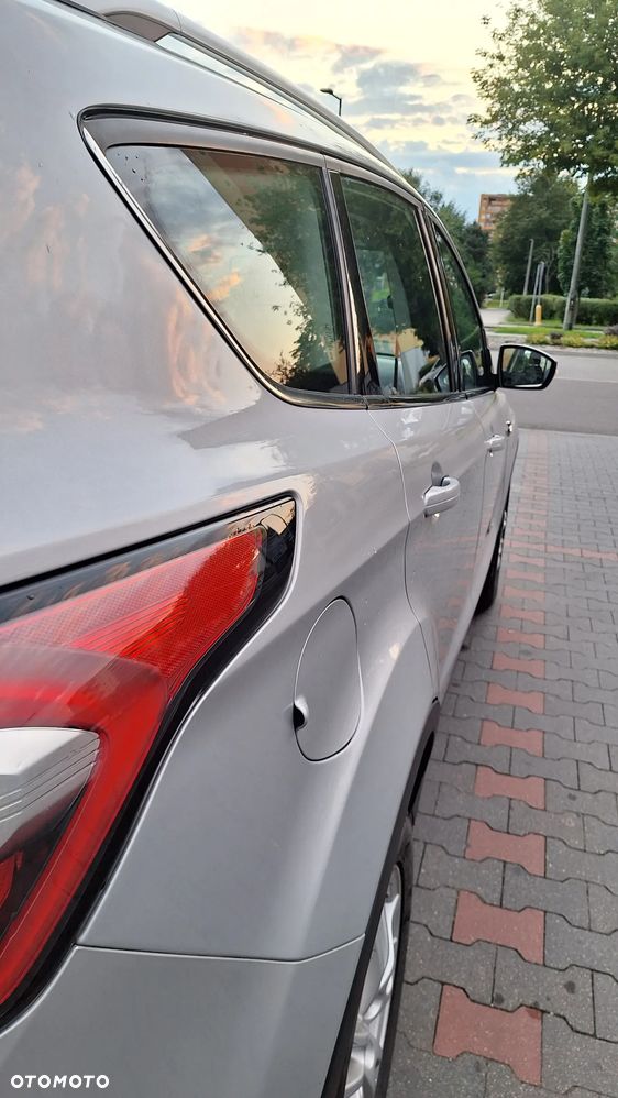 Ford Kuga 2.0 TDCi FWD Titanium - 9