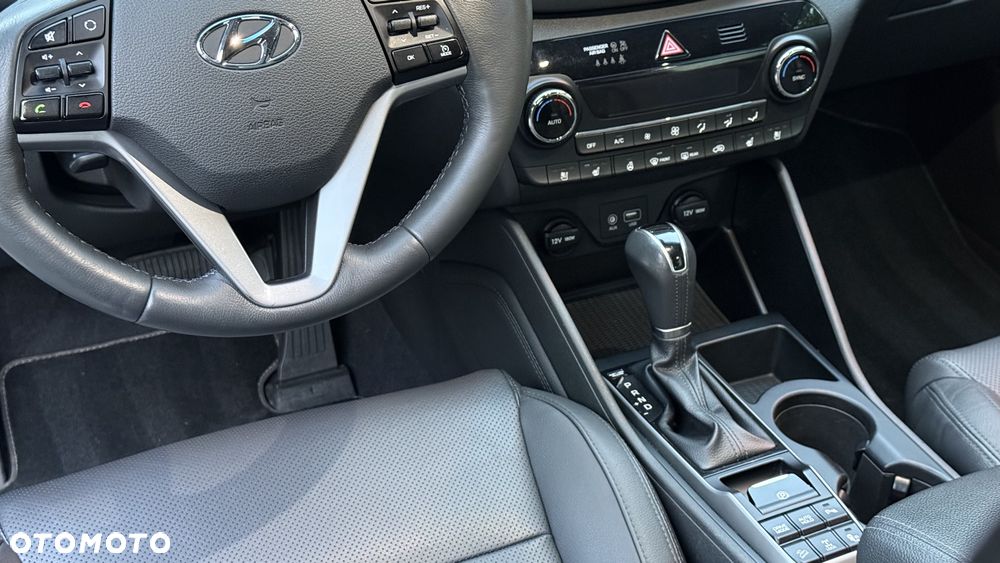 Hyundai Tucson 2.0 CRDI Premium 4WD - 31