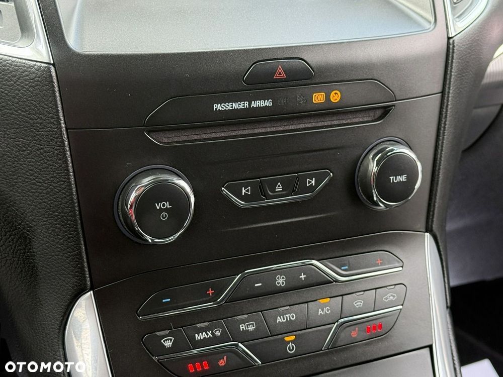 Ford S-Max 2.0 EcoBlue Titanium - 23