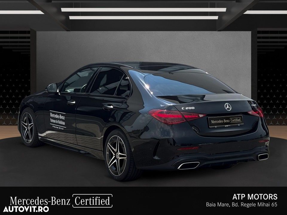 Mercedes-Benz C - 8