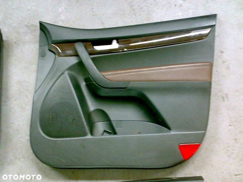 kia sorento ii lift 2012 2014 tapicerka boczek drzwi przód tył - 2