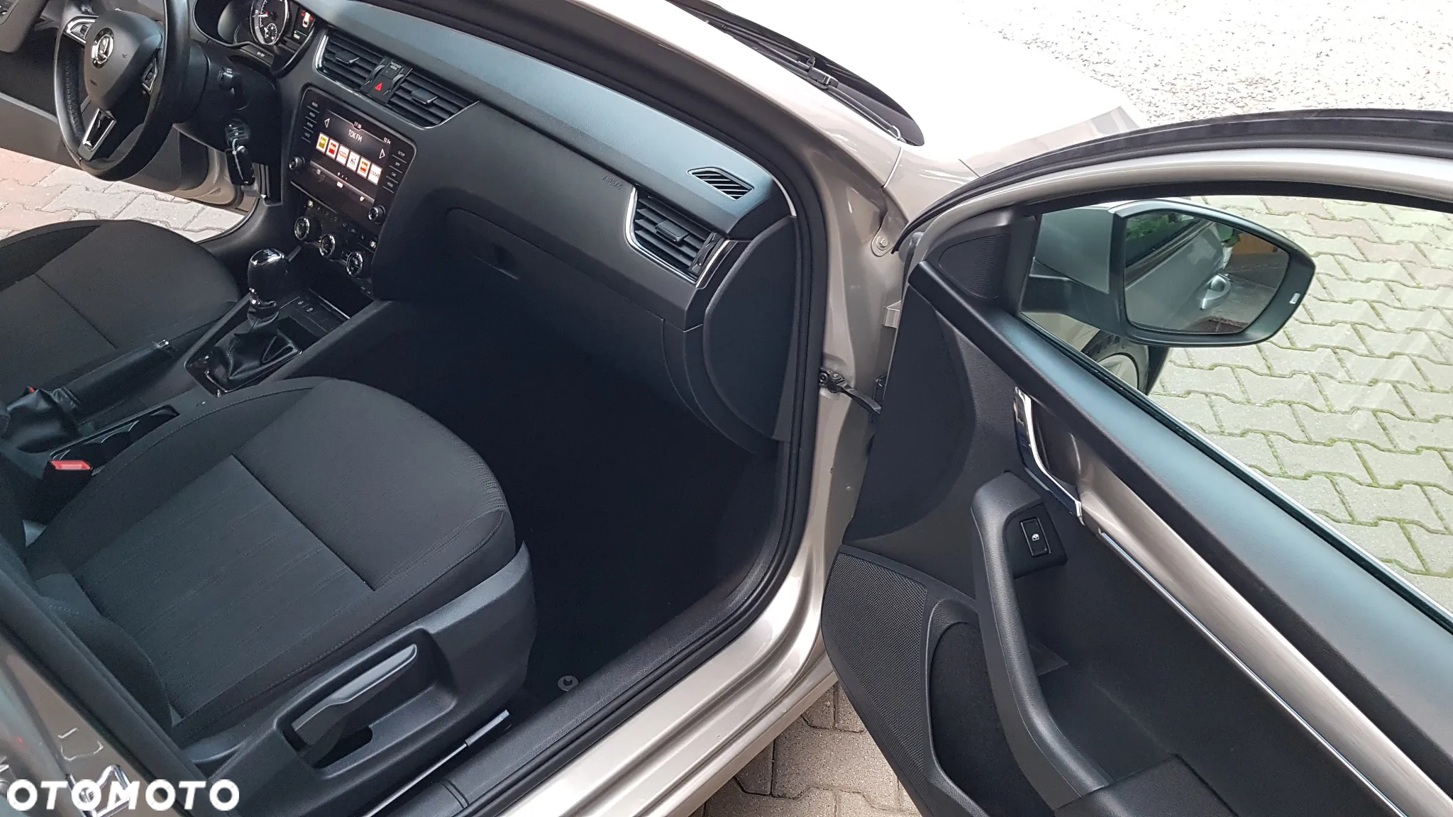 Skoda Octavia 1.5 TSI ACT Ambition DSG - 19