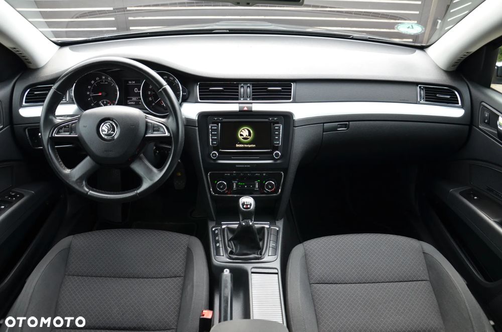 Skoda Superb 2.0 TDI Green tec 4x4 Exclusive - 24