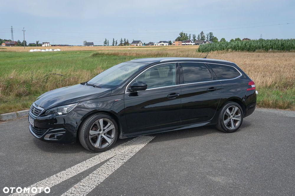 Peugeot 308 1.2 PureTech GPF GT Pack S&S - 4
