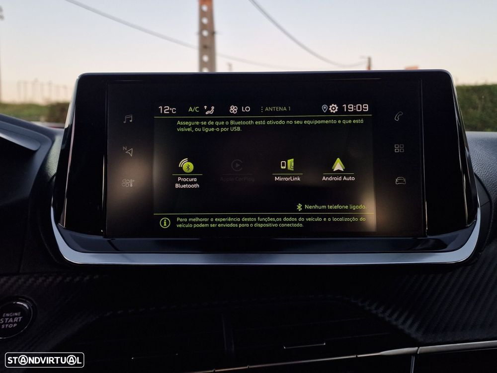 Peugeot 2008 1.2 PureTech Allure - 29