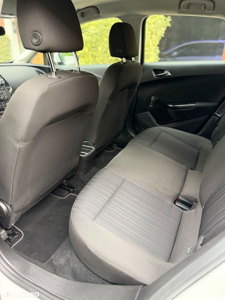 Opel Astra - 6
