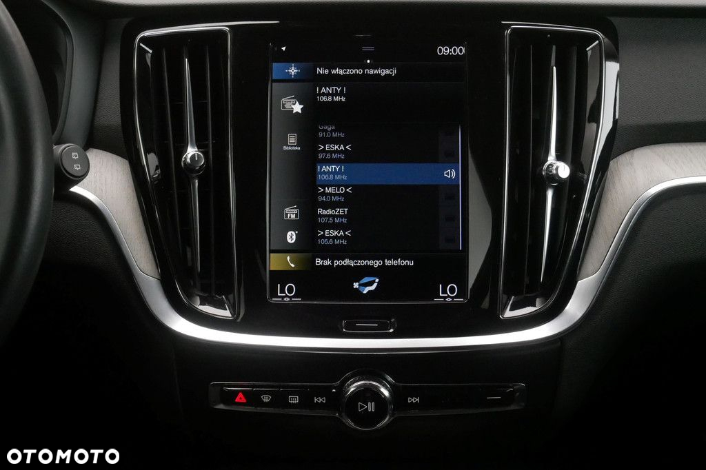 Volvo V60 Cross Country - 10
