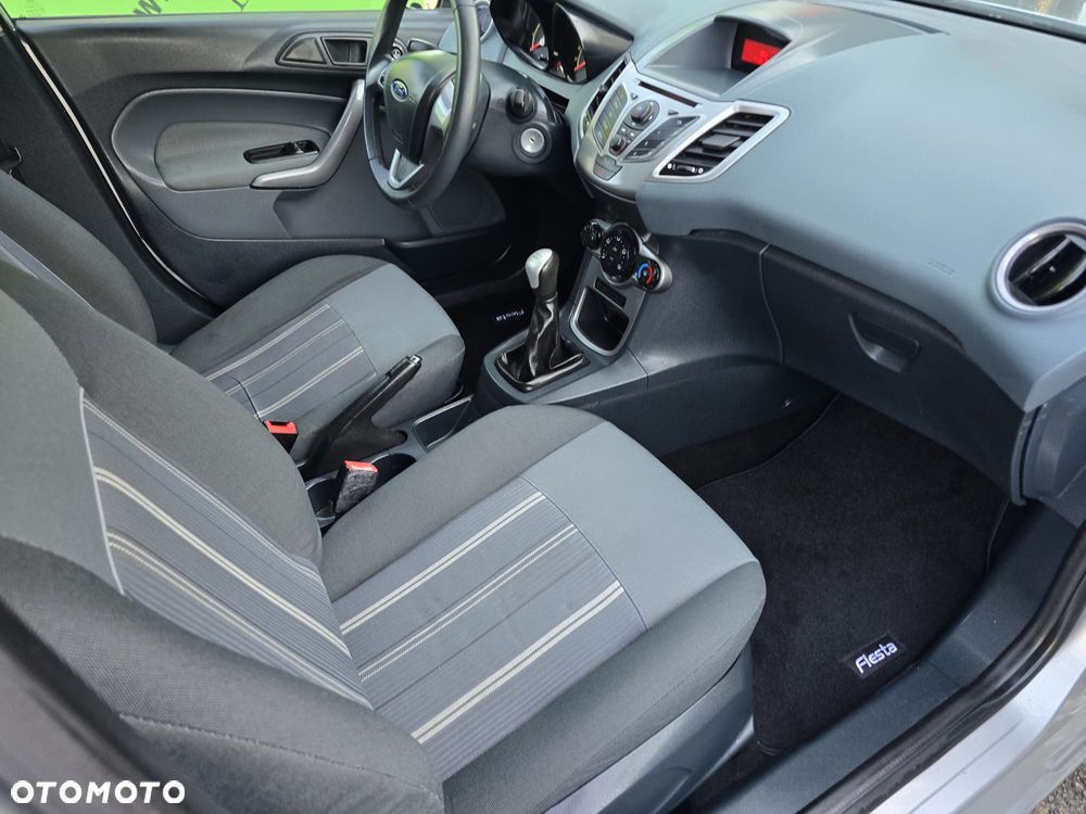Ford Fiesta 1.25 Trend EU5 - 26