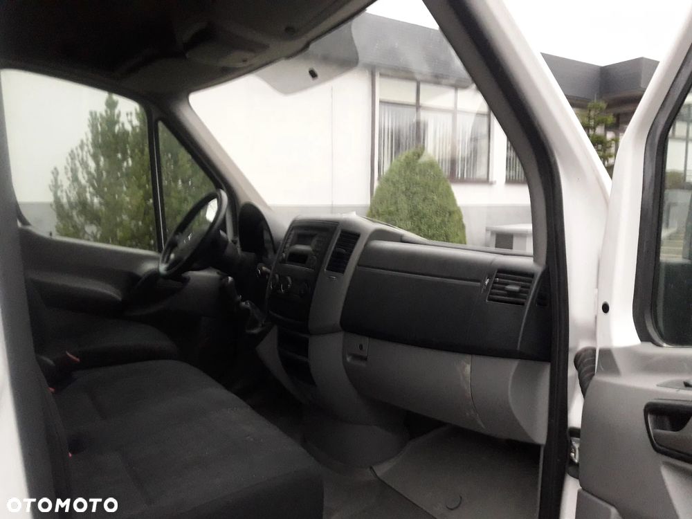 Mercedes-Benz Sprinter - 18