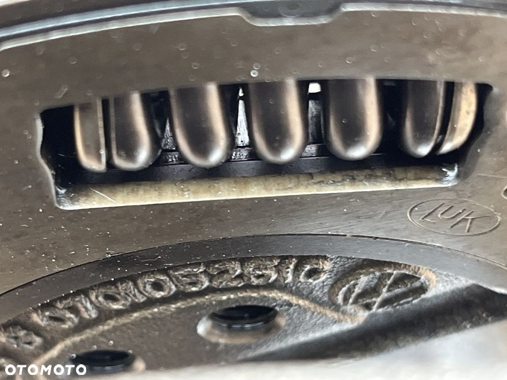 WAŁ KORBOWY SILNIKA TŁOKI VW T5 CARAVELLE MULTIVAN TRANSPORTER TOUAREG 2.5 TDI - 12