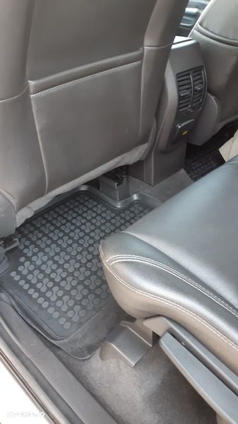 Ford Escape - 14