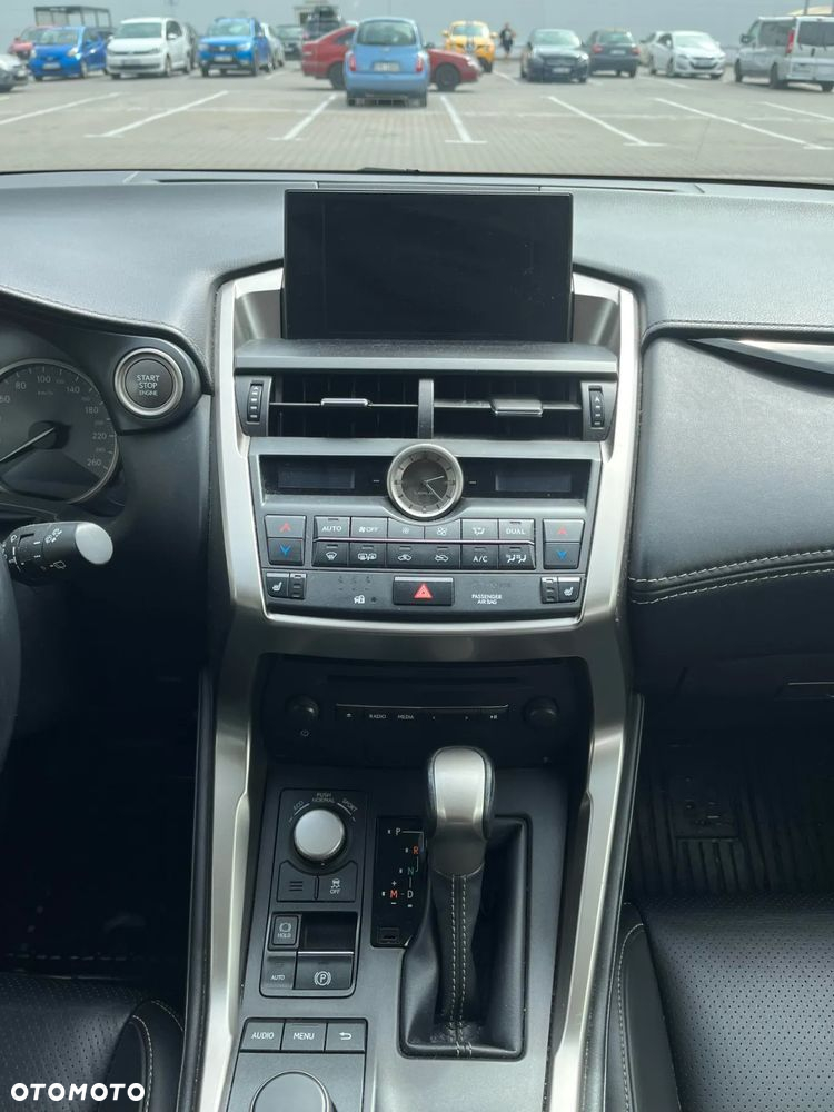 Lexus NX 200t Comfort AWD - 15