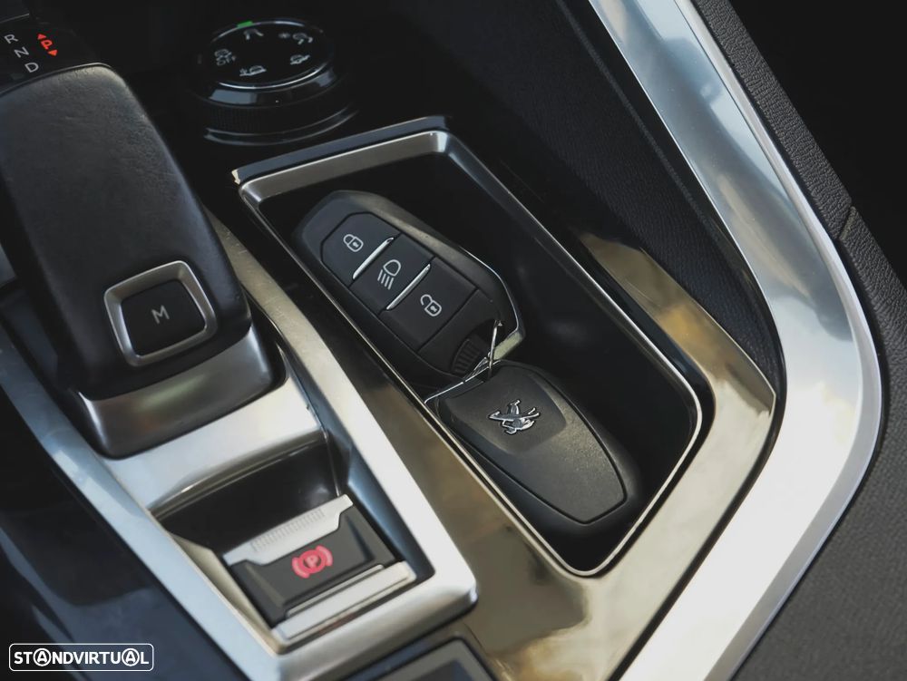 Peugeot 5008 BlueHDI 130 EAT8 Allure - 26
