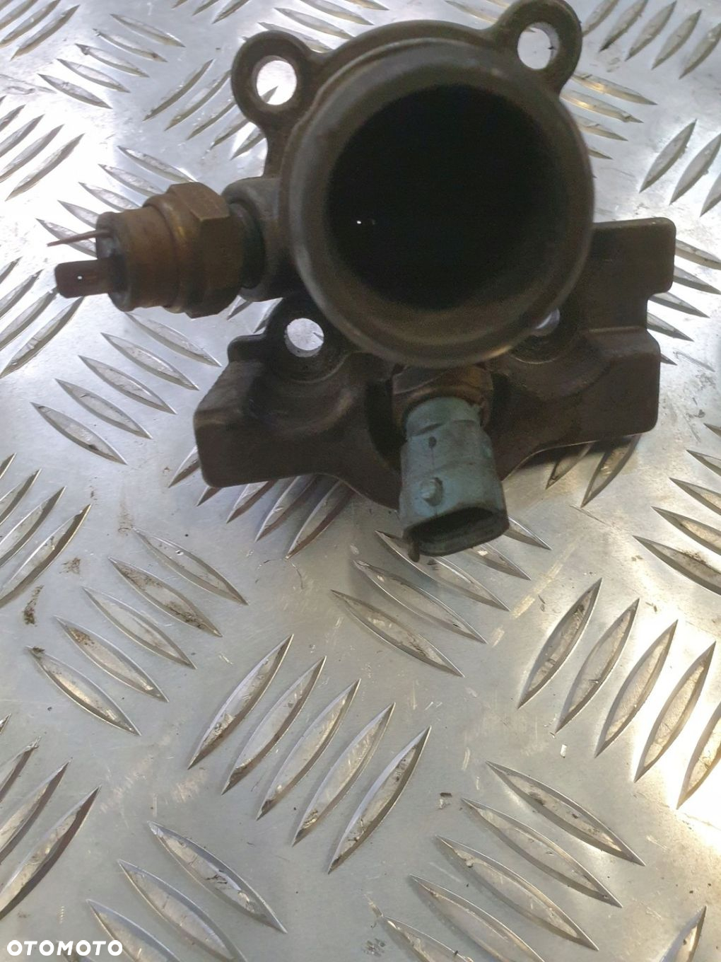 Termostat Iveco Daily 2.3 504387382 - 2
