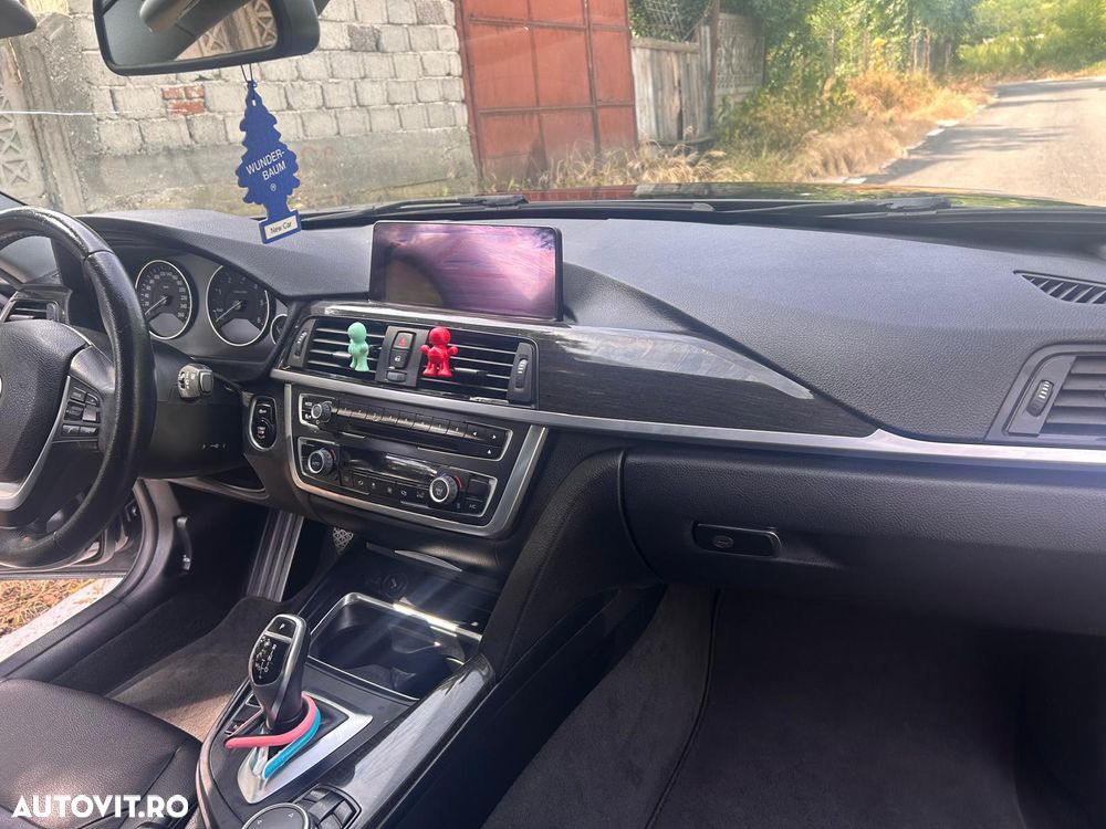 BMW Seria 3 - 25