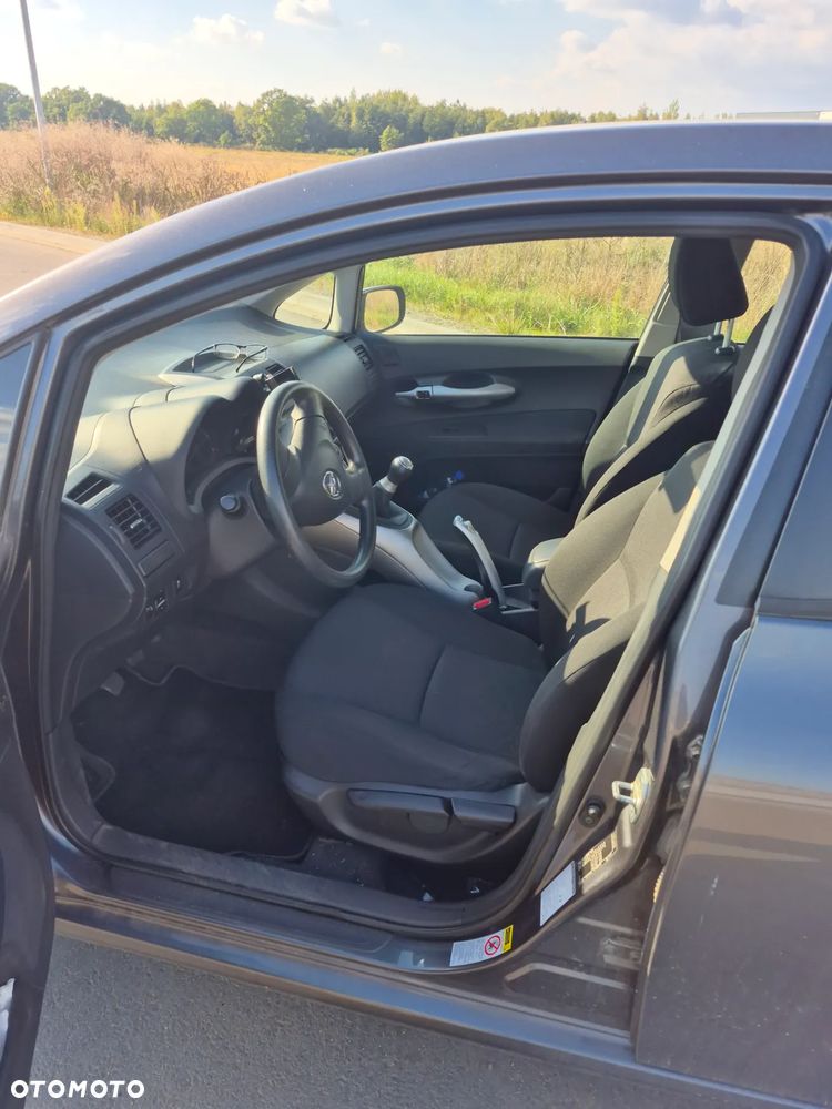 Toyota Auris 1.4 VVT-i Sol - 13