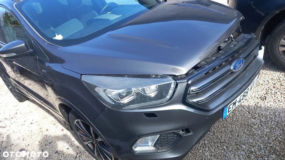 Ford Kuga - 2
