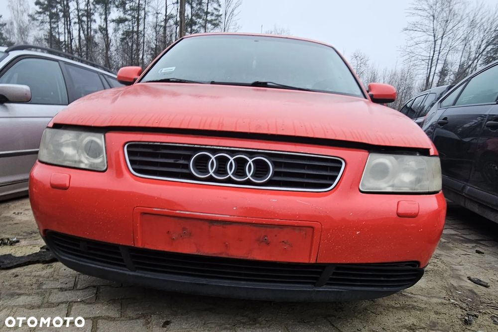 Audi A3 1,6 8 V  Benzyna 75 kW (kod lak . LY3F) pojazd na części: maska, zderzak, drzwi, szyby, lusterka, chłodnica.... - 6
